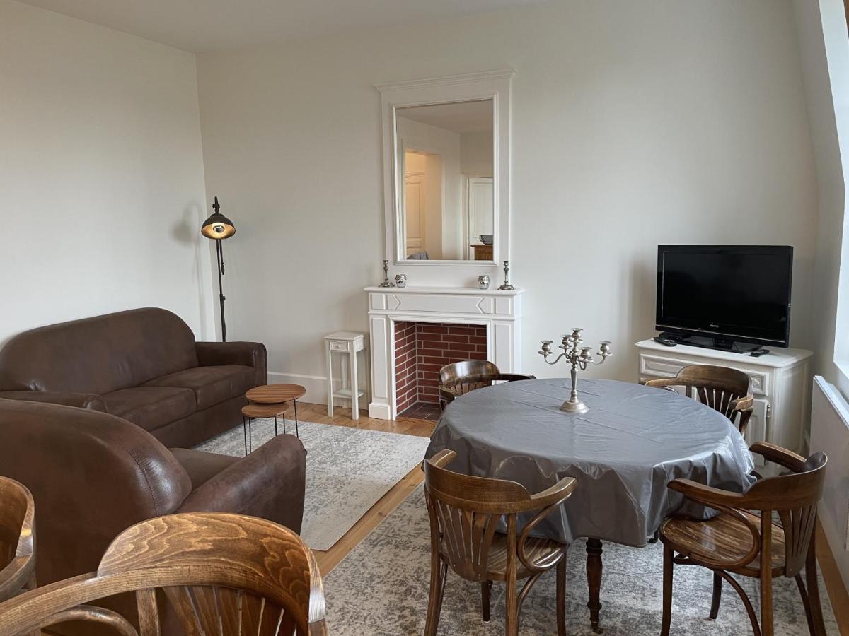 Le Royal XIX Vue Mer Динард Екстериор снимка