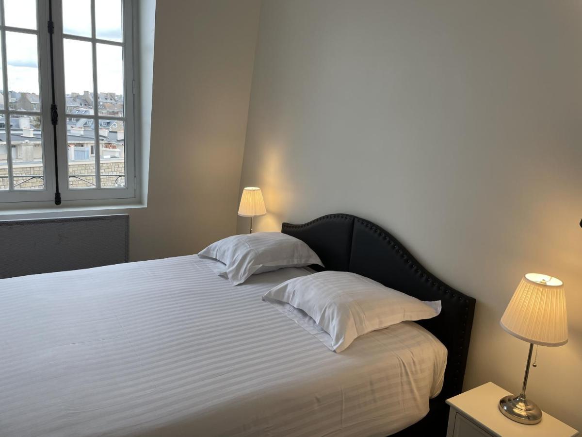 Le Royal XIX Vue Mer Динард Екстериор снимка